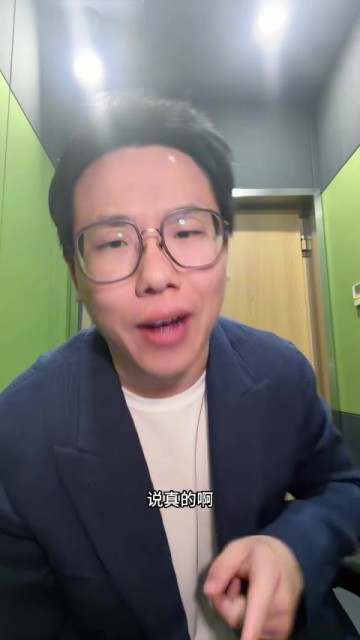 解说：巴雷特绝杀让人想起小卡 猛龙全队都能打&amp;主场篮筐有玄学